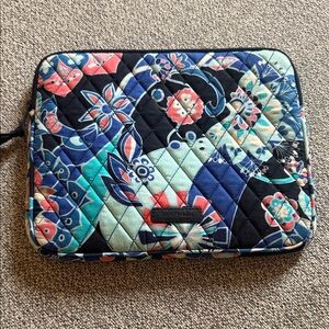 Vera Bradley Quilted Tablet Sleeve in Navy Multi Floral